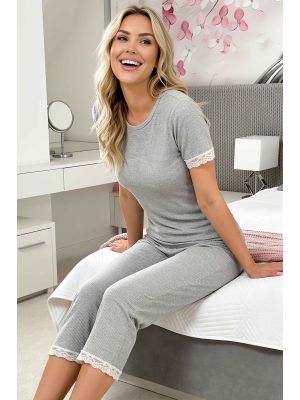 Pijama de mujer con pantalones de tres cuartos - Megi 3/4